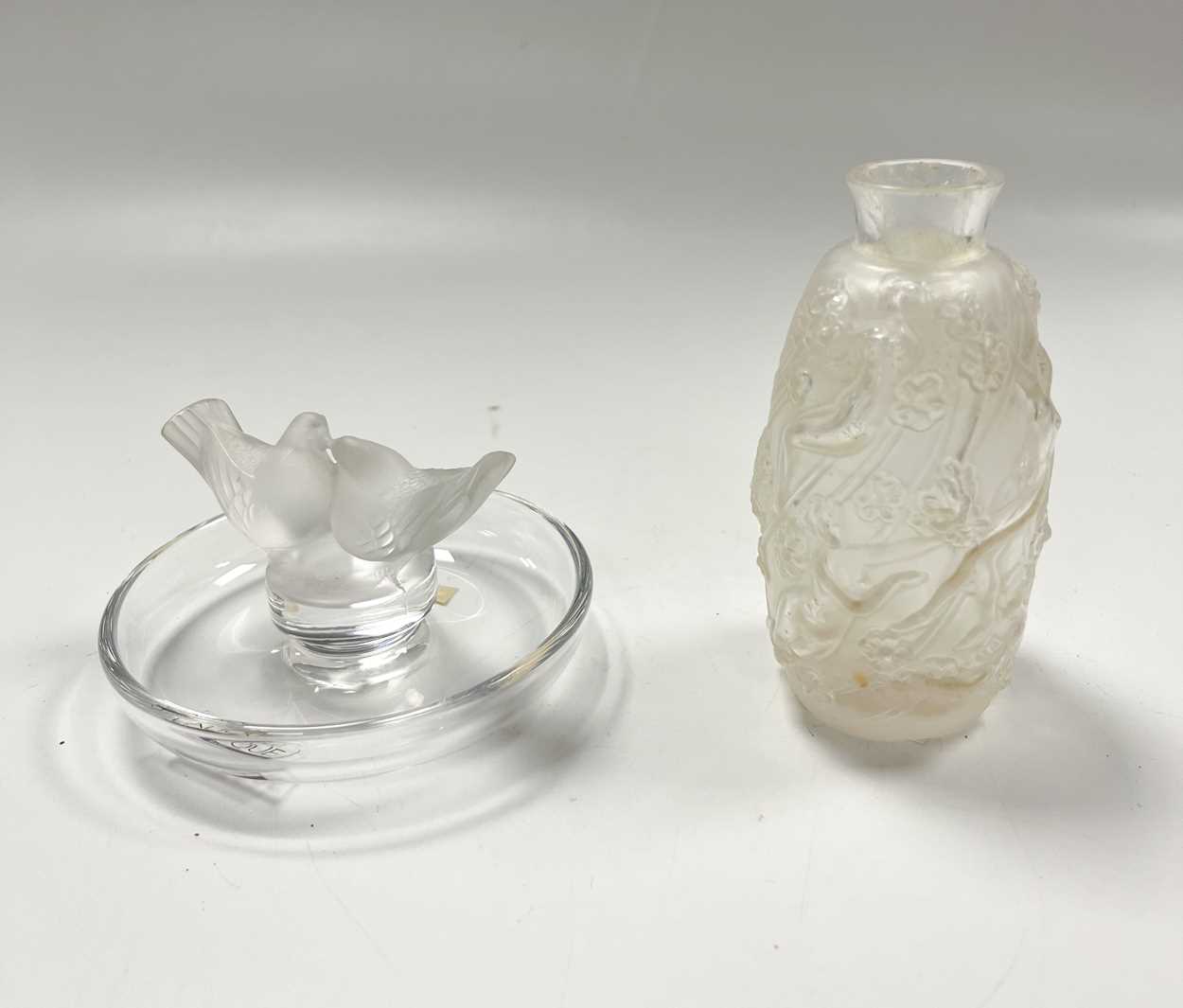 Femme Fleurs, a Lalique frosted glass bud vase, - Image 3 of 9
