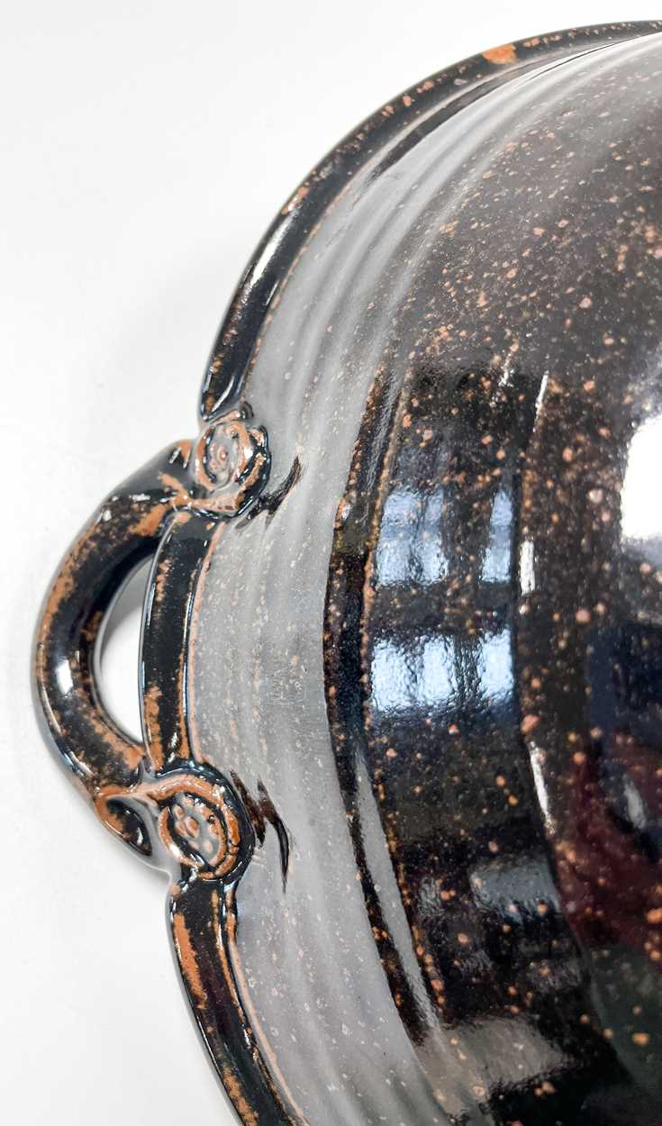 § David Melville, a studio pottery twin-handled bowl, - Image 7 of 8