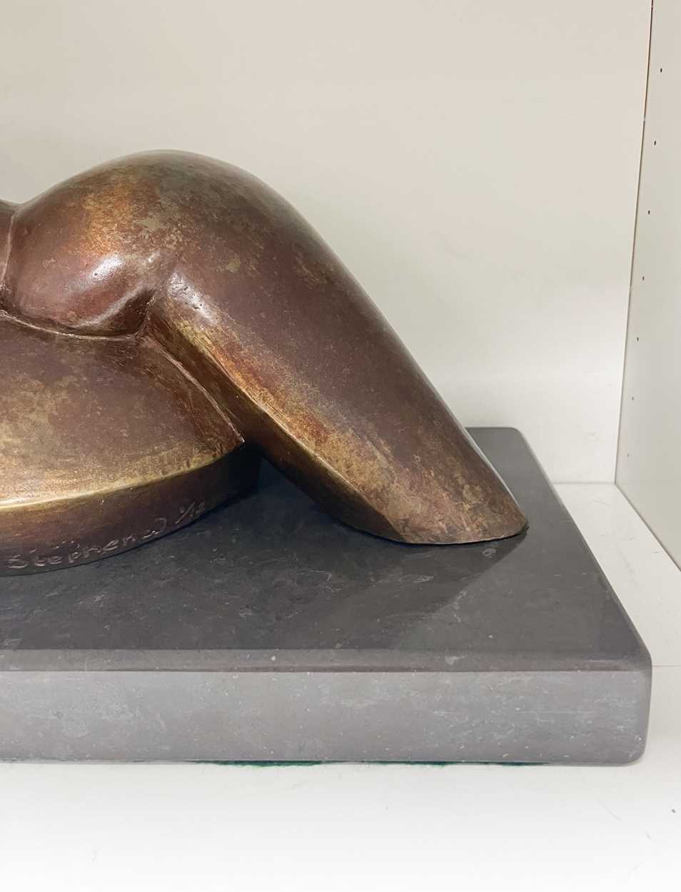 § Stephen Williams (1960-), Reclining Figure #1, circa 2000, - Bild 6 aus 6