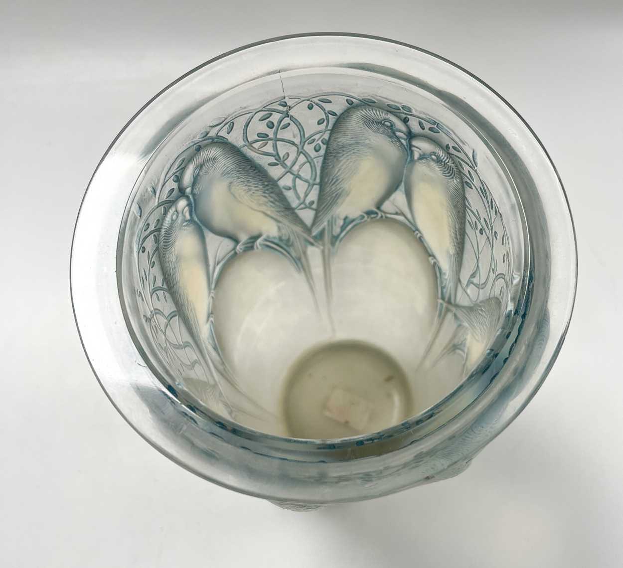 Ceylan, an R. Lalique opalescent glass vase, designed 1924, - Bild 5 aus 11