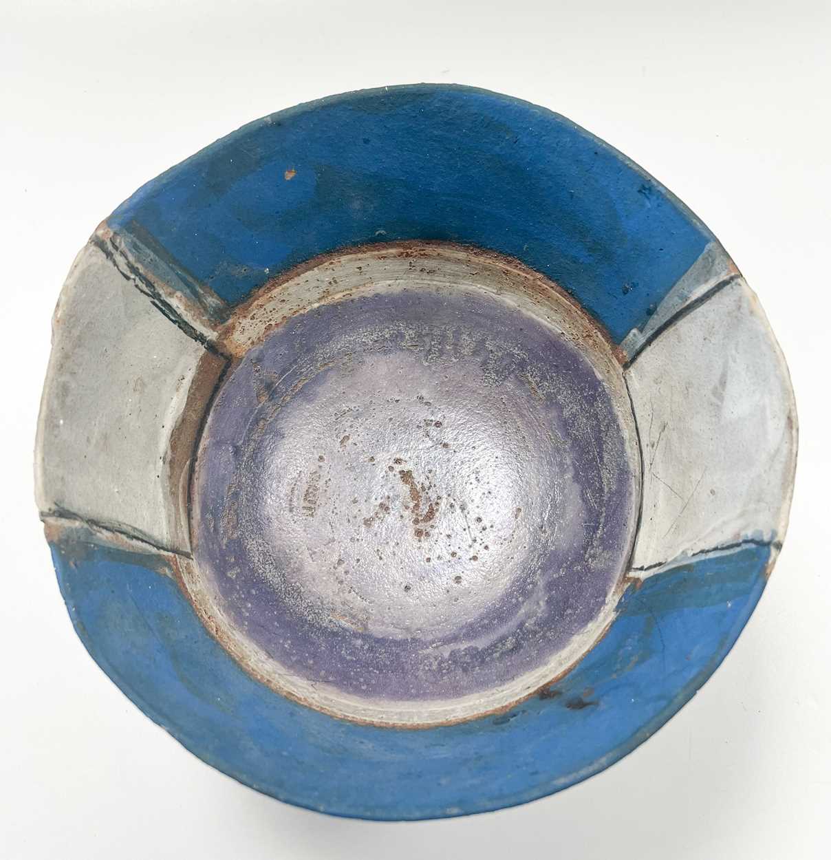 § Robin Welch (1936-2019), a stoneware footed bowl, circa 1987, - Image 5 of 7