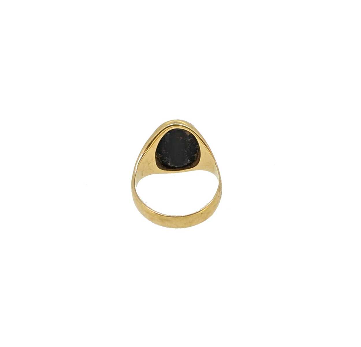 A bloodstone signet ring, - Image 2 of 3