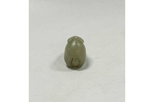 A Chinese carved jade small crouched hare, late Qing Dynasty, - Image 5 of 7