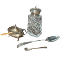 A late Victorian silver mustard Pot, hallmarked Birmingham 1900, together with a silver mounted