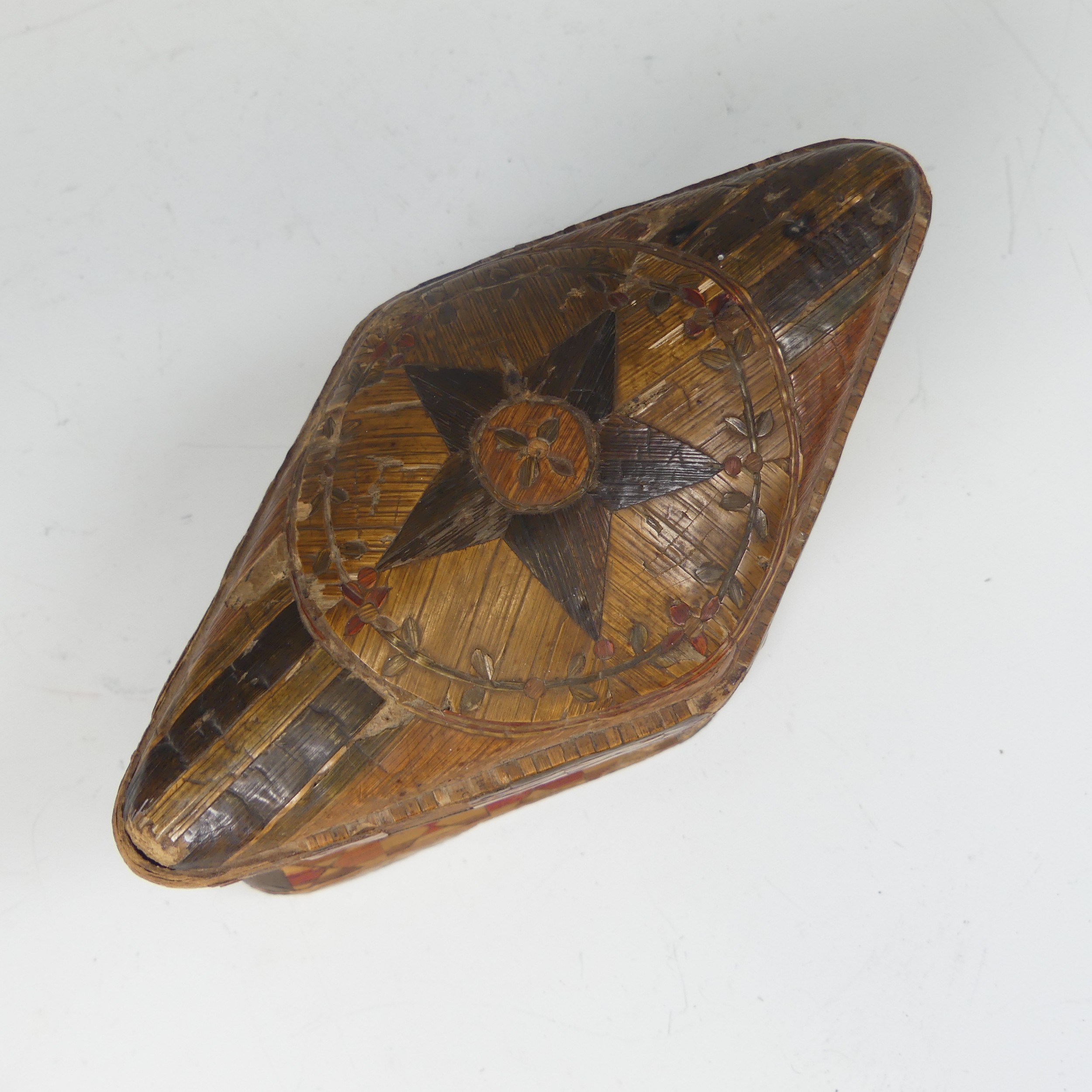 Early 19th century French Prisoner of War straw work Jewellery Box, of shaped tear-drop form, with - Image 8 of 10