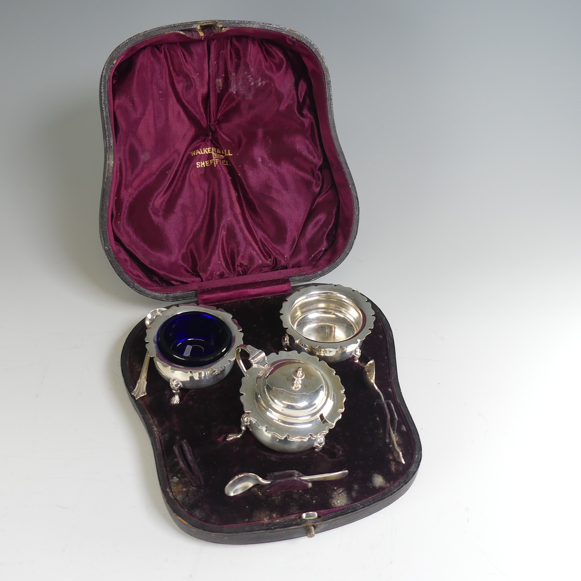 A cased Edwardian silver three piece Cruet Set, by Walker & Hall, hallmarked Sheffield, 1901, with - Image 2 of 6