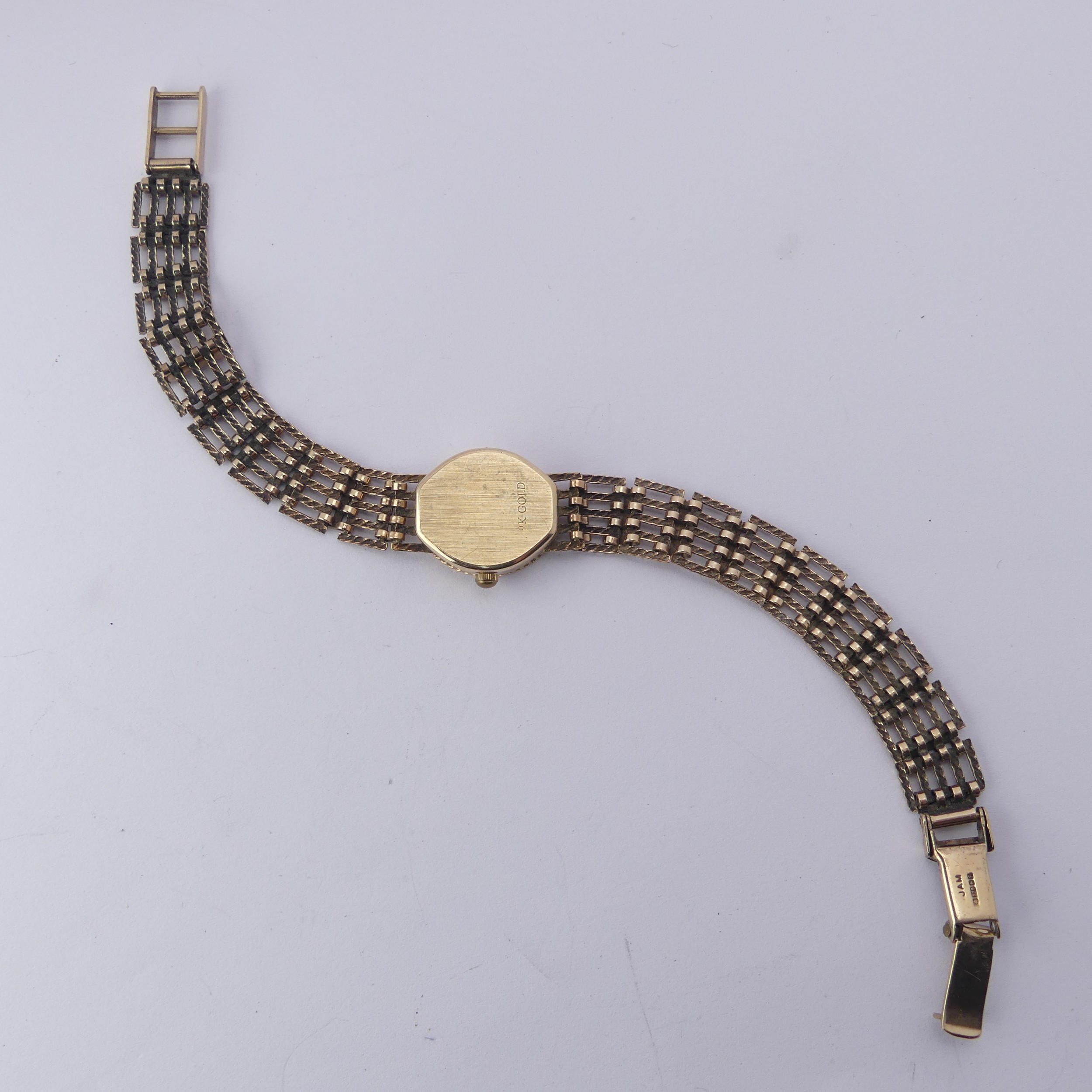A 9ct gold lady's Rotary Wristwatch, with quartz movement, on a 9ct gold bracelet strap, gross total - Image 6 of 6