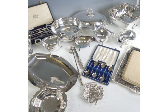 A quantity of Silver Plate, including entree dishes, a cased set of Harrod's lobster picks, sauce - Image 3 of 4