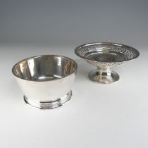 A George V silver Bon Bon Dish, by Walker & Hall, hallmarked Sheffield, 1925, of circular form