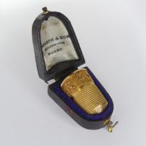 A 15ct yellow gold Thimble, in fitted case, 5.2g.