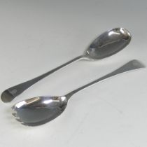 A pair of George V silver Salad Servers, by Arnold & Lewis, hallmarked Sheffield, 1930, the