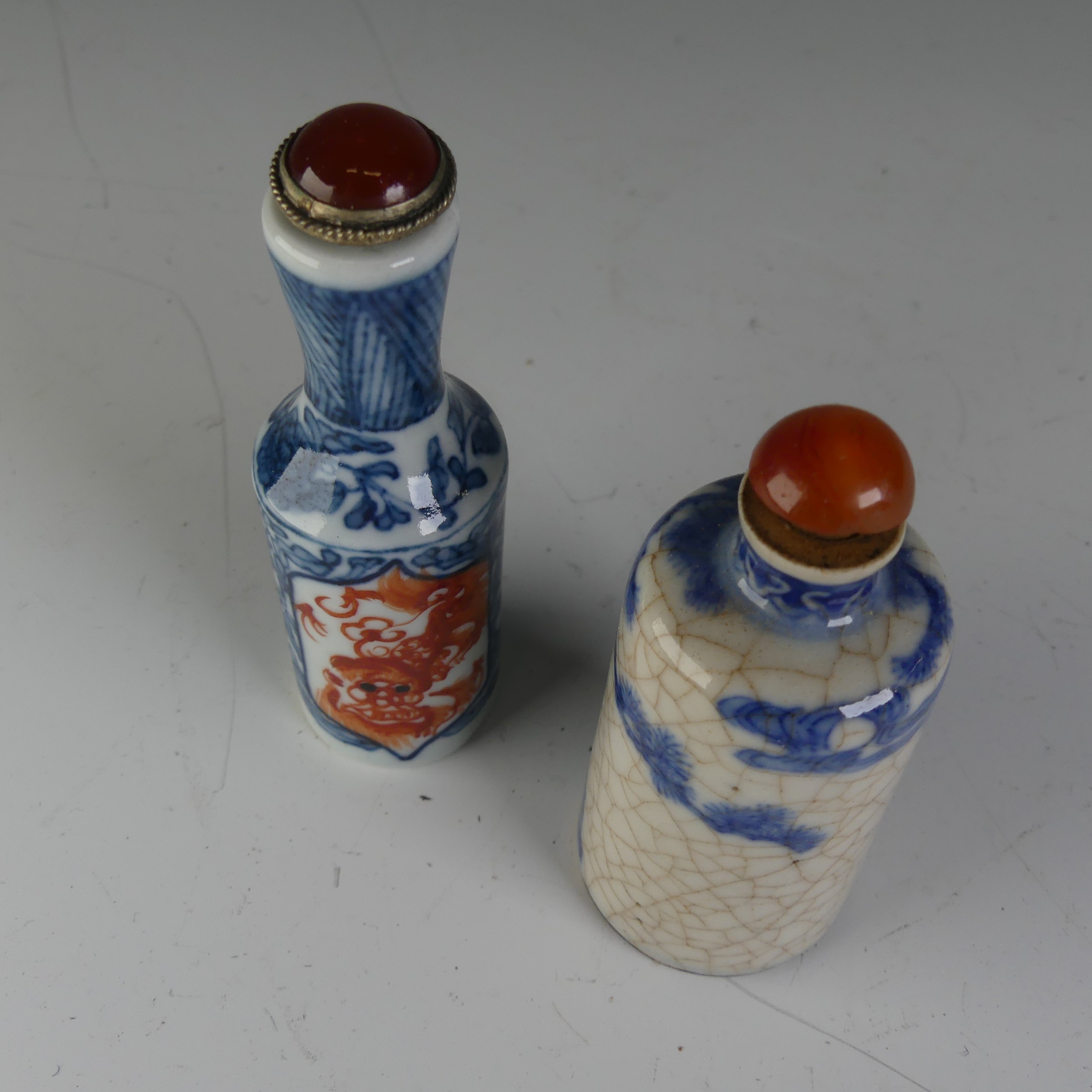 A Chinese porcelain blue and white crackleware Snuff Bottle, of shouldered tapering conical form, - Image 3 of 12