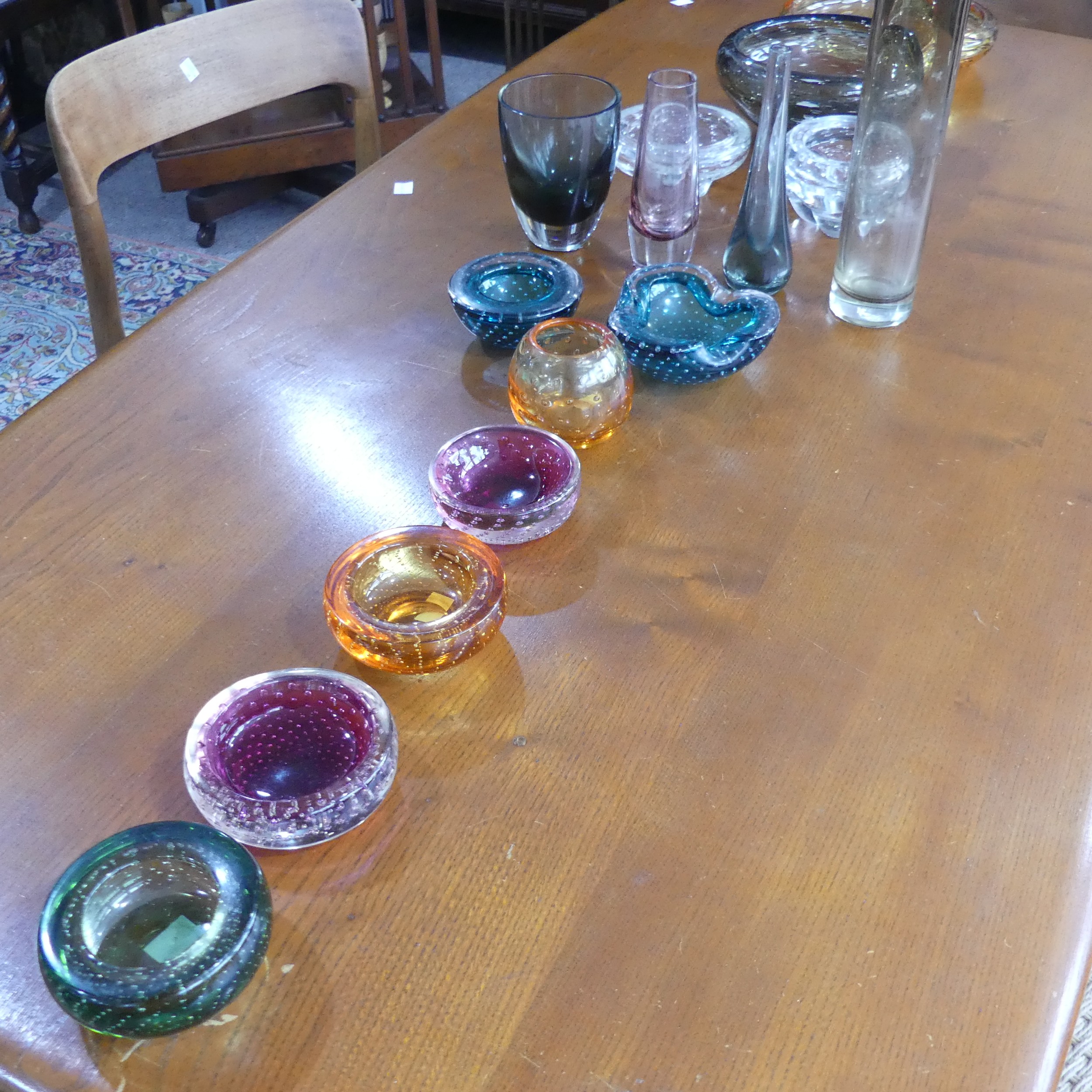 A small quantity of controlled bubble Whitefriars glass Bowls and Ashtrays, the largest being 24 - Image 5 of 7