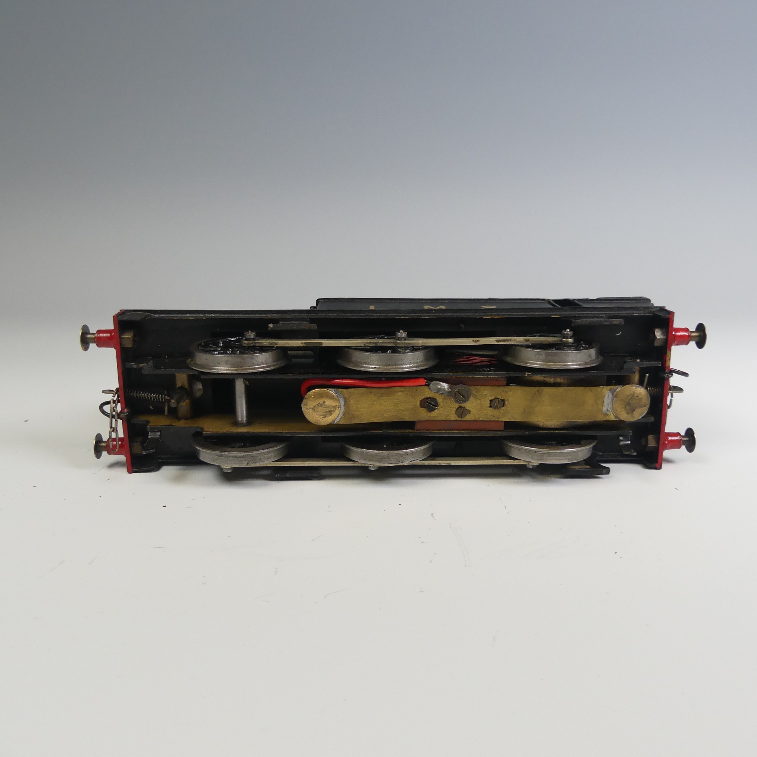 Leeds Model Co ‘0’ gauge electric LMS ‘Jinty’ 0-6-0 Tank Locomotive, finished in black as LMS 7118. - Bild 7 aus 7