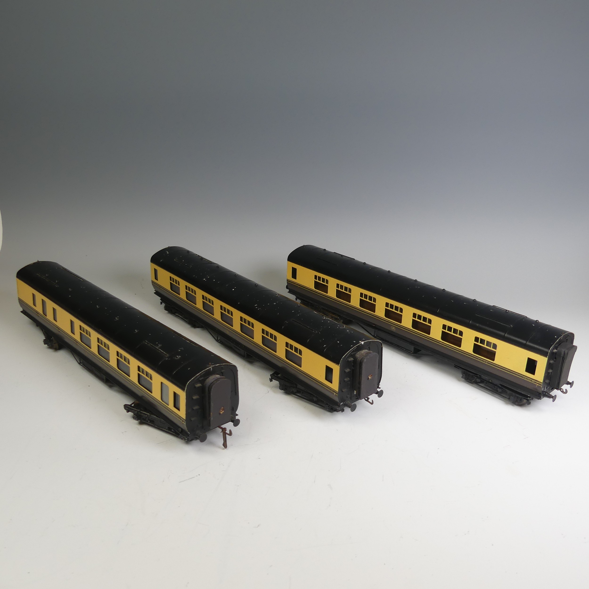 Three Exley ‘0’ gauge GWR Coaches, chocolate and cream: Two All 3rd Corridor Coaches No.5656 and - Image 3 of 8