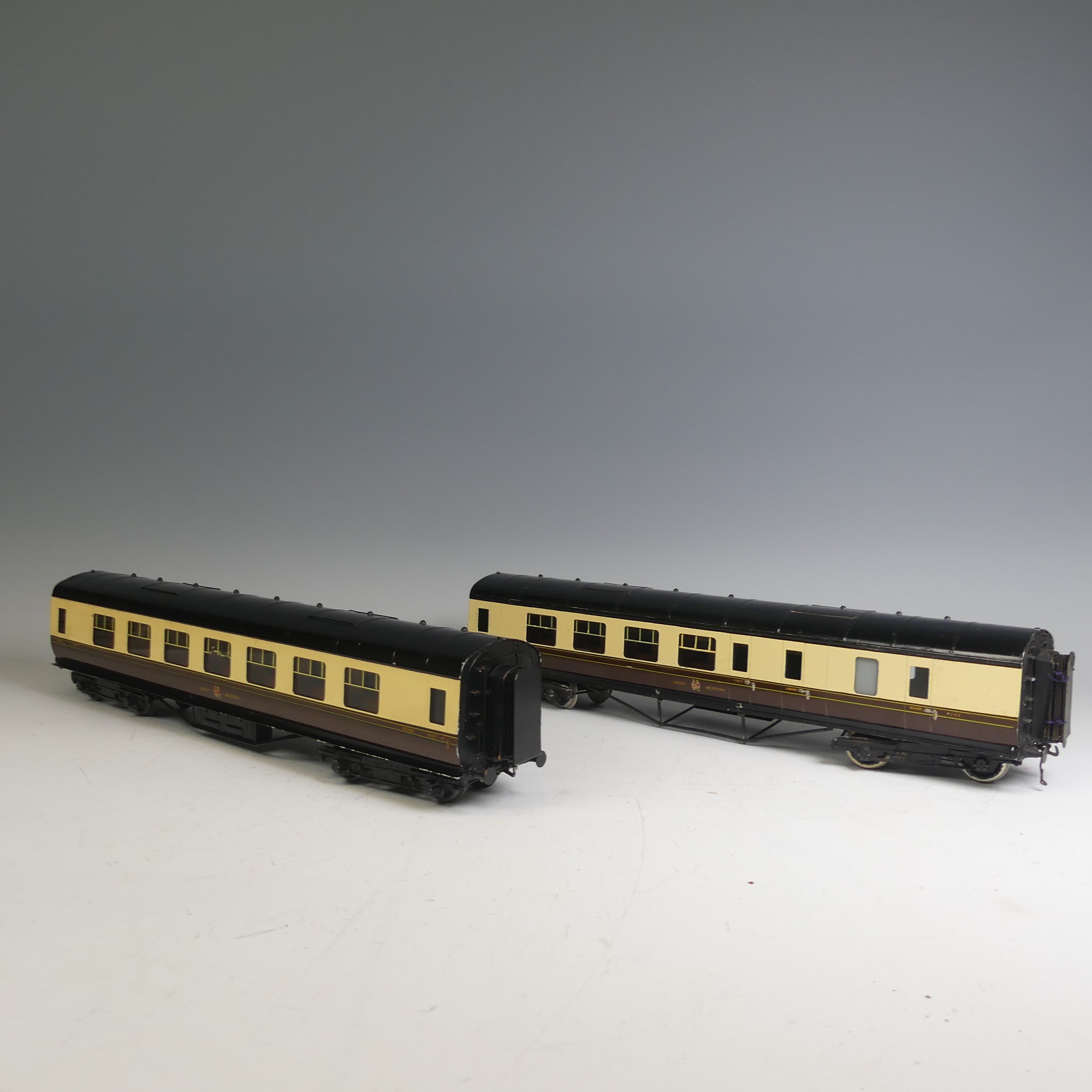 Two Exley ‘0’ gauge GWR Coaches, chocolate and cream: All 1st Class Corridor Passenger Coach No. - Image 3 of 6