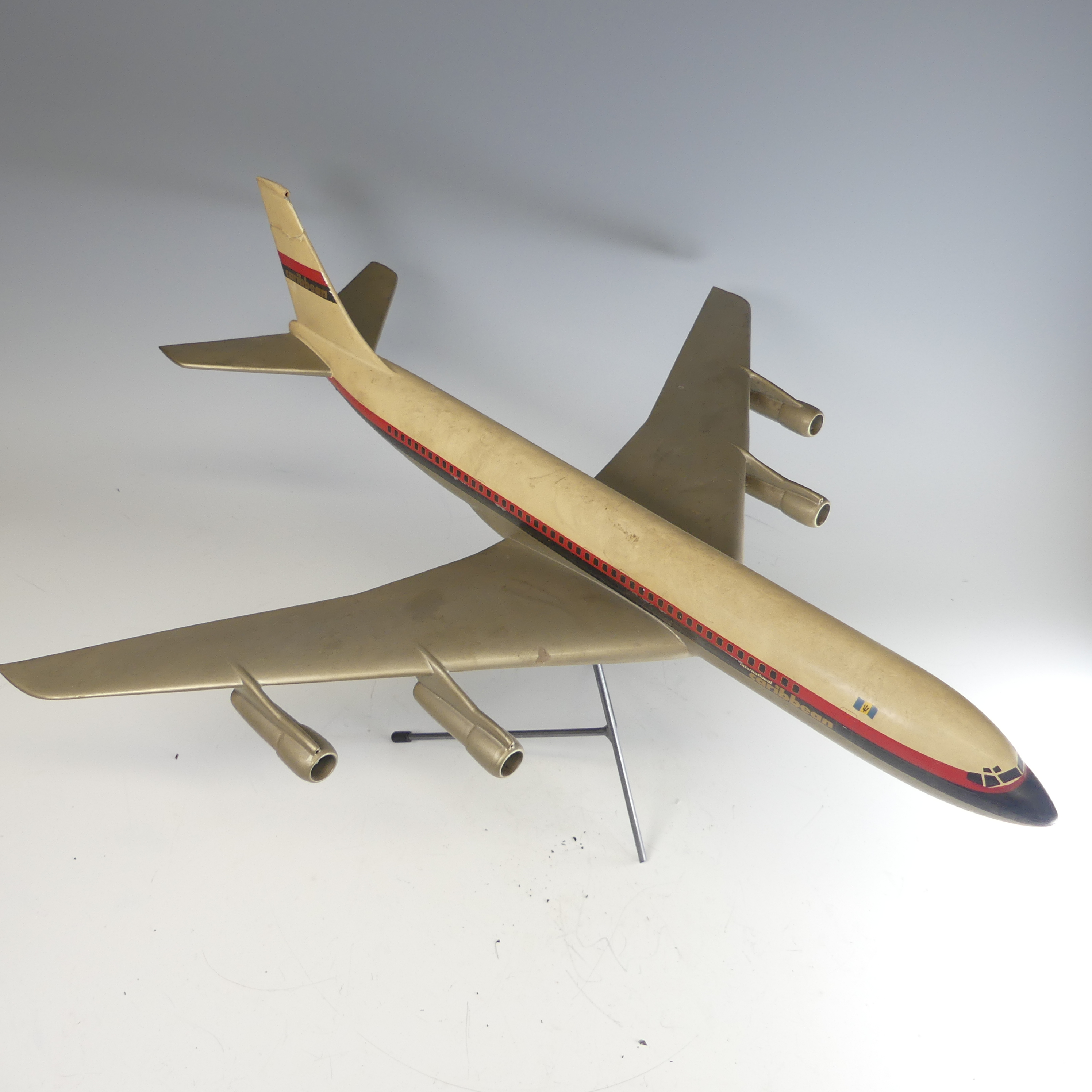 An aircraft manufacturers desktop metal model Aeroplane, 1:72 scale aeroplane of International Air - Bild 14 aus 18