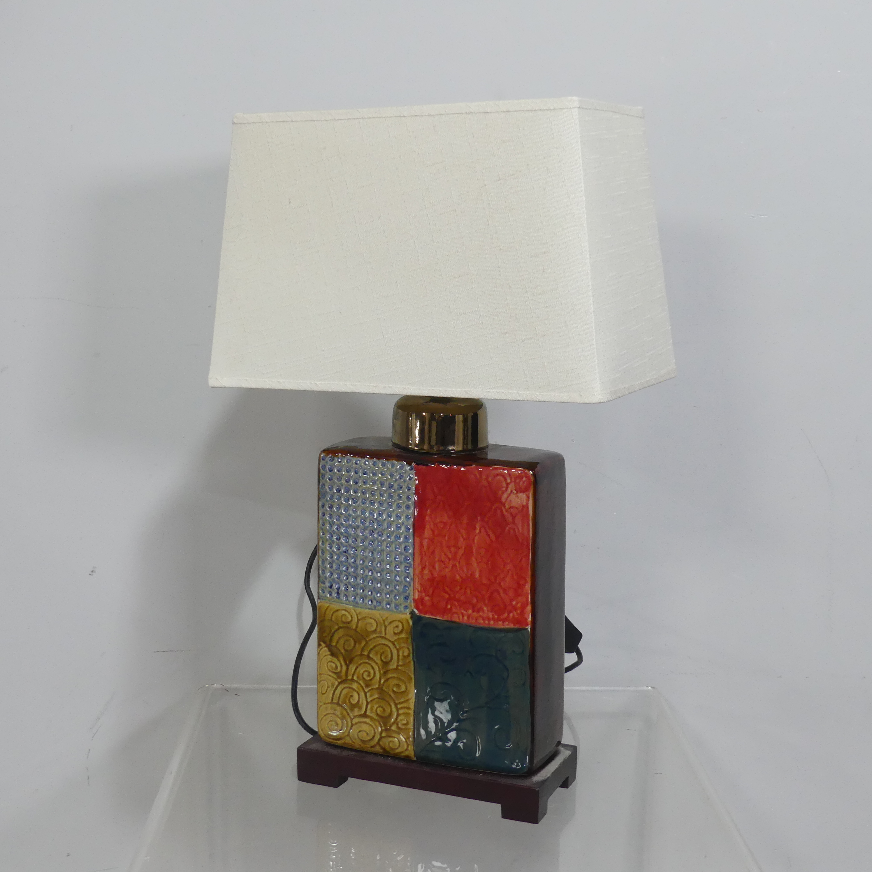 A mid 20thC studio pottery square Lamp - Image 2 of 3