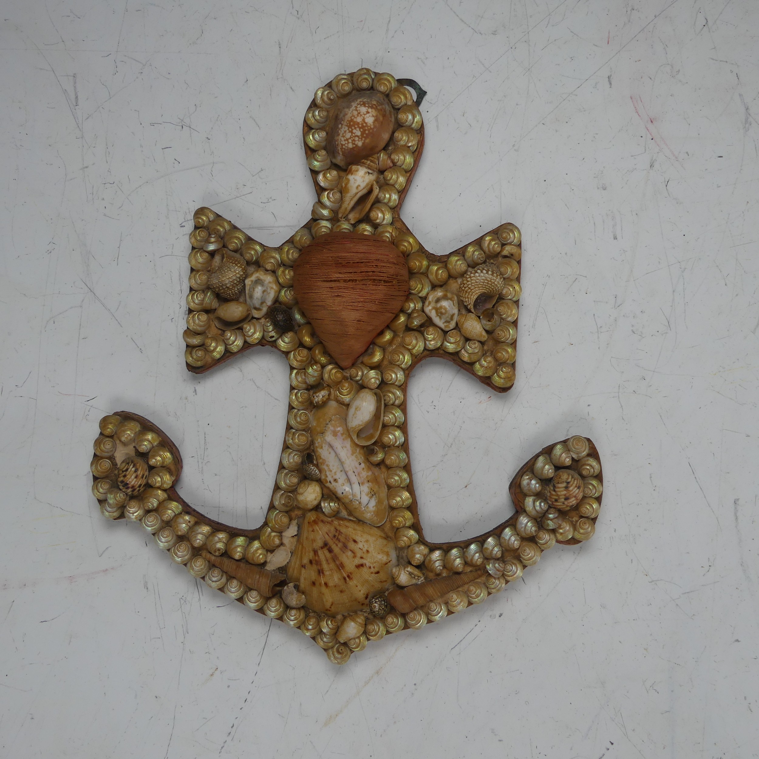 An interesting collectors Lot, including ; A Victorian 'sweetheart' shell Anchor, 5 vintage