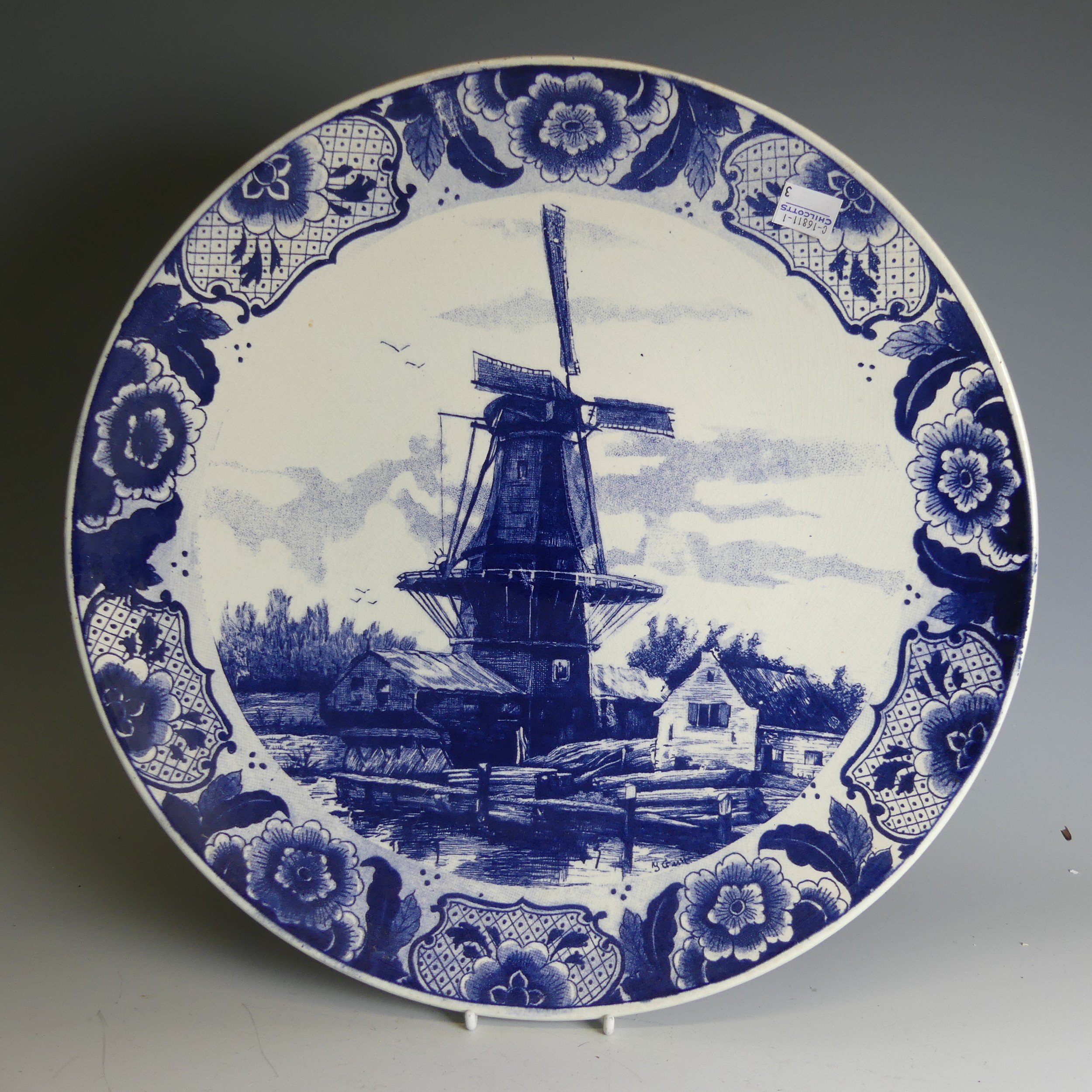 A pair of De Porceleyne Fles Delft pottery Plates, of moulded form, decorated with birds amongst - Image 7 of 10