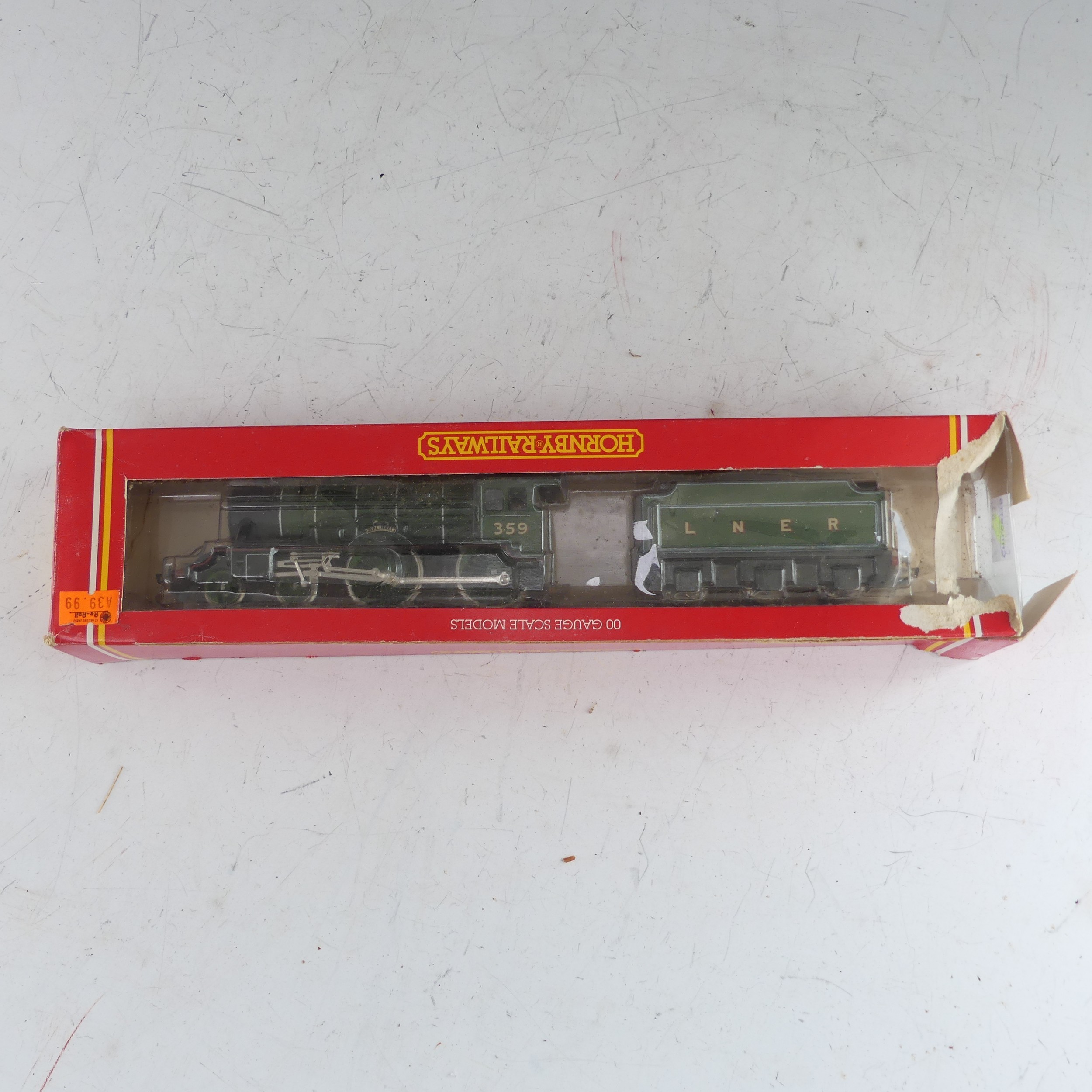 Hornby Railways: Five ‘00’ gauge 2-rail tender locomotives, all boxed, R.063 B.R. 4-6-2 Class 7 ‘ - Bild 4 aus 7