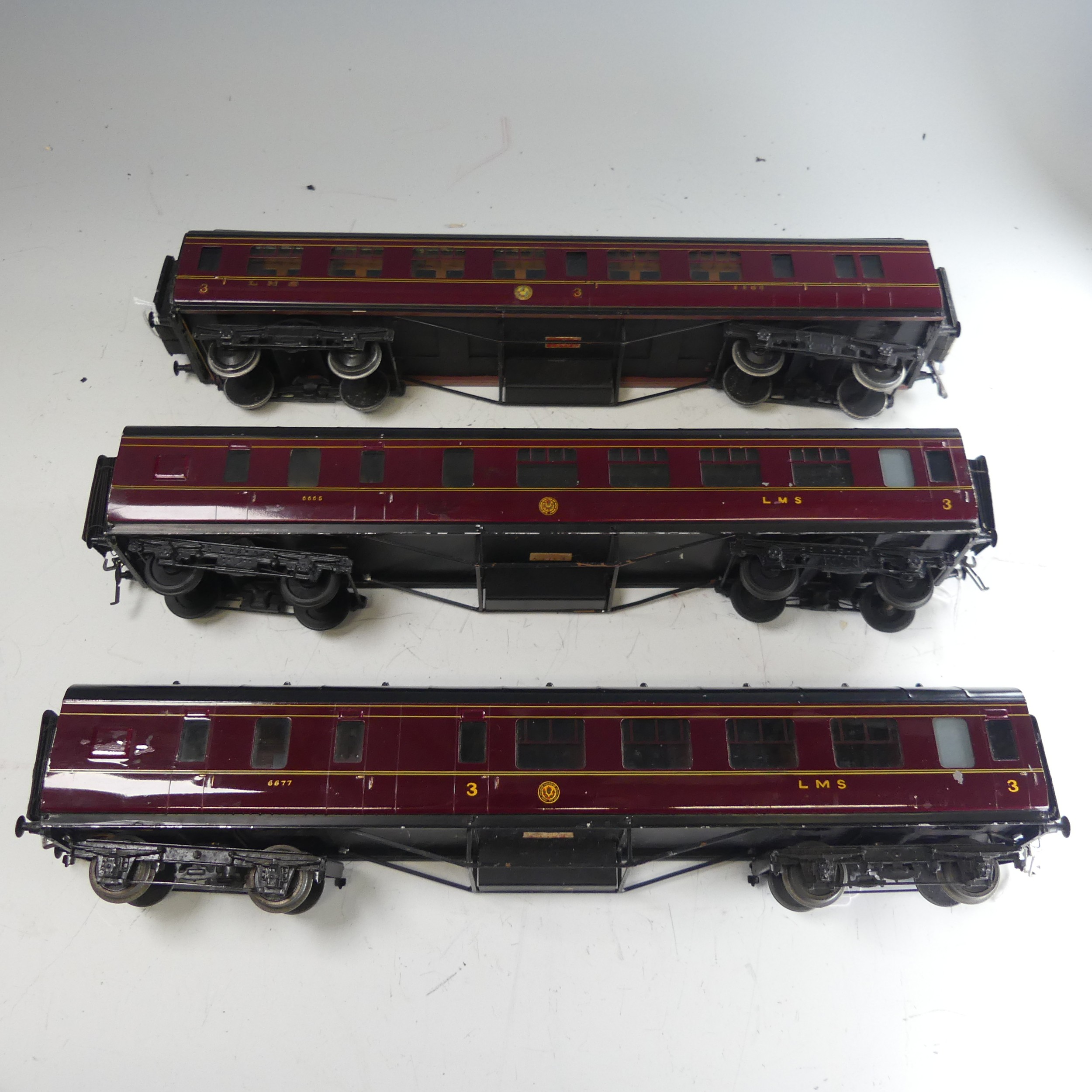 Three Exley ‘0’ gauge LMS 3rd Class Corridor End Brake Coaches, maroon with yellow lettering, No. - Image 6 of 8