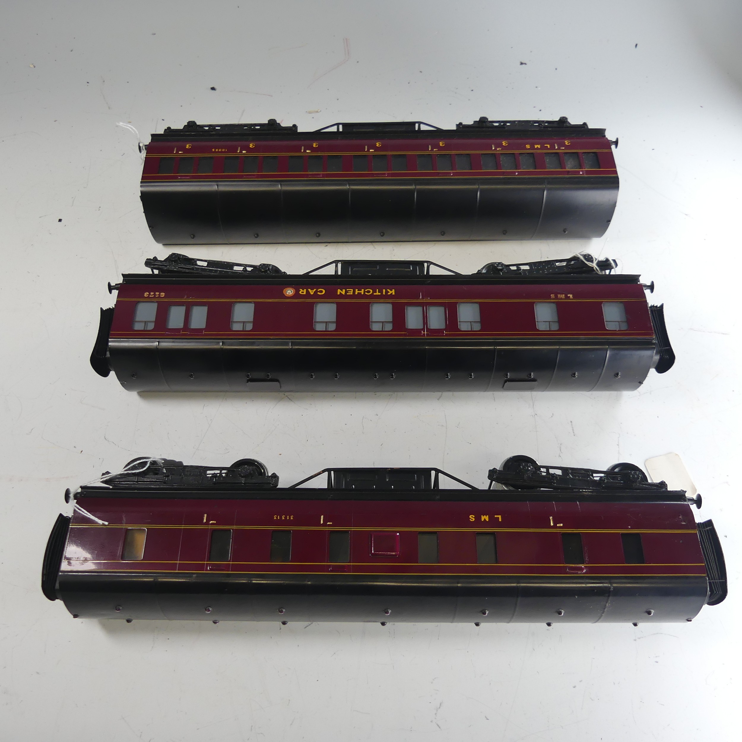 Three Exley ‘0’ gauge LMS Coaches, maroon with yellow lettering; Kitchen Car No.8173; Passenger - Image 4 of 4