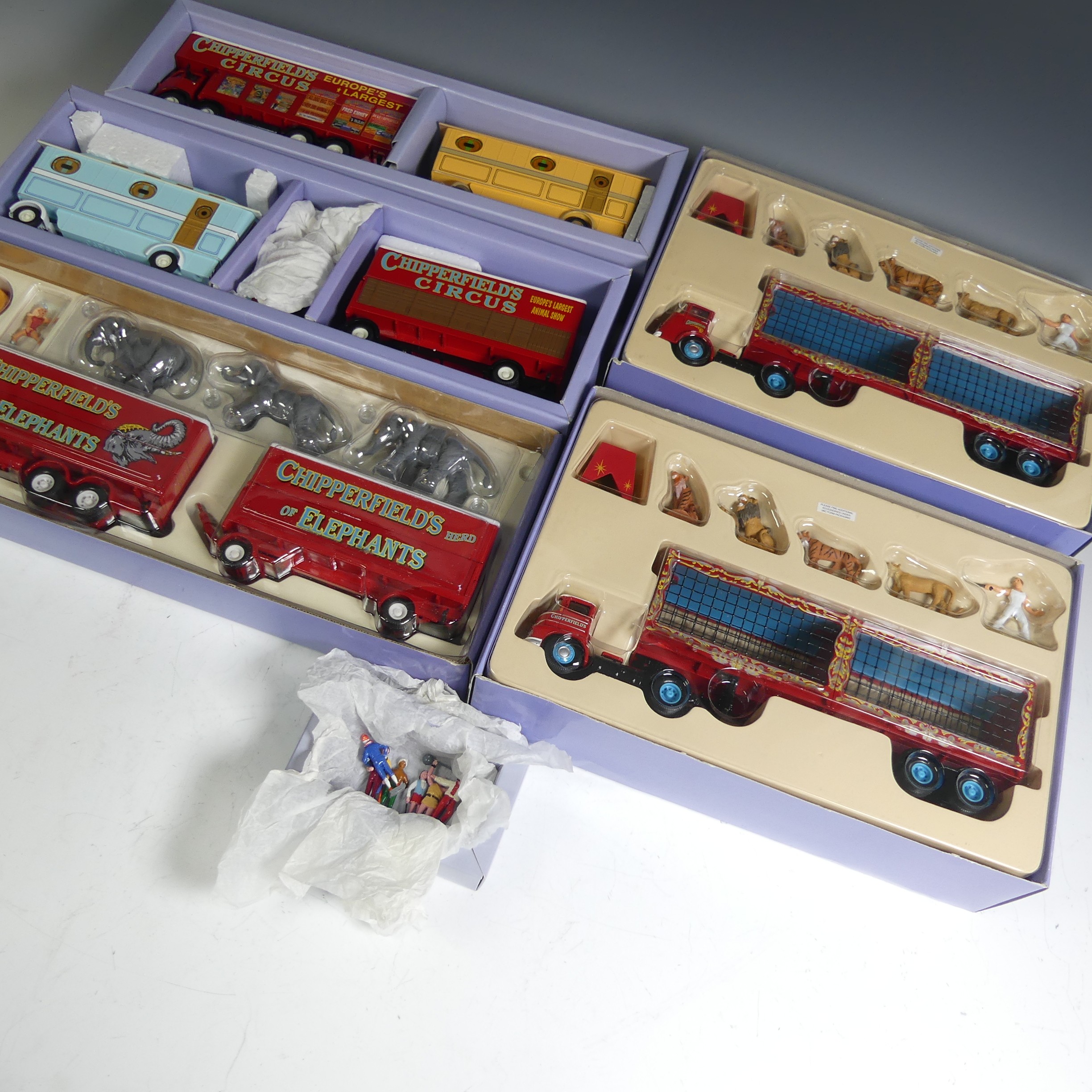 Corgi Classics ‘Chipperfields Circus’, fourteen models, nos. 2 x 11201, 14201, 31703, 31901, - Image 4 of 4