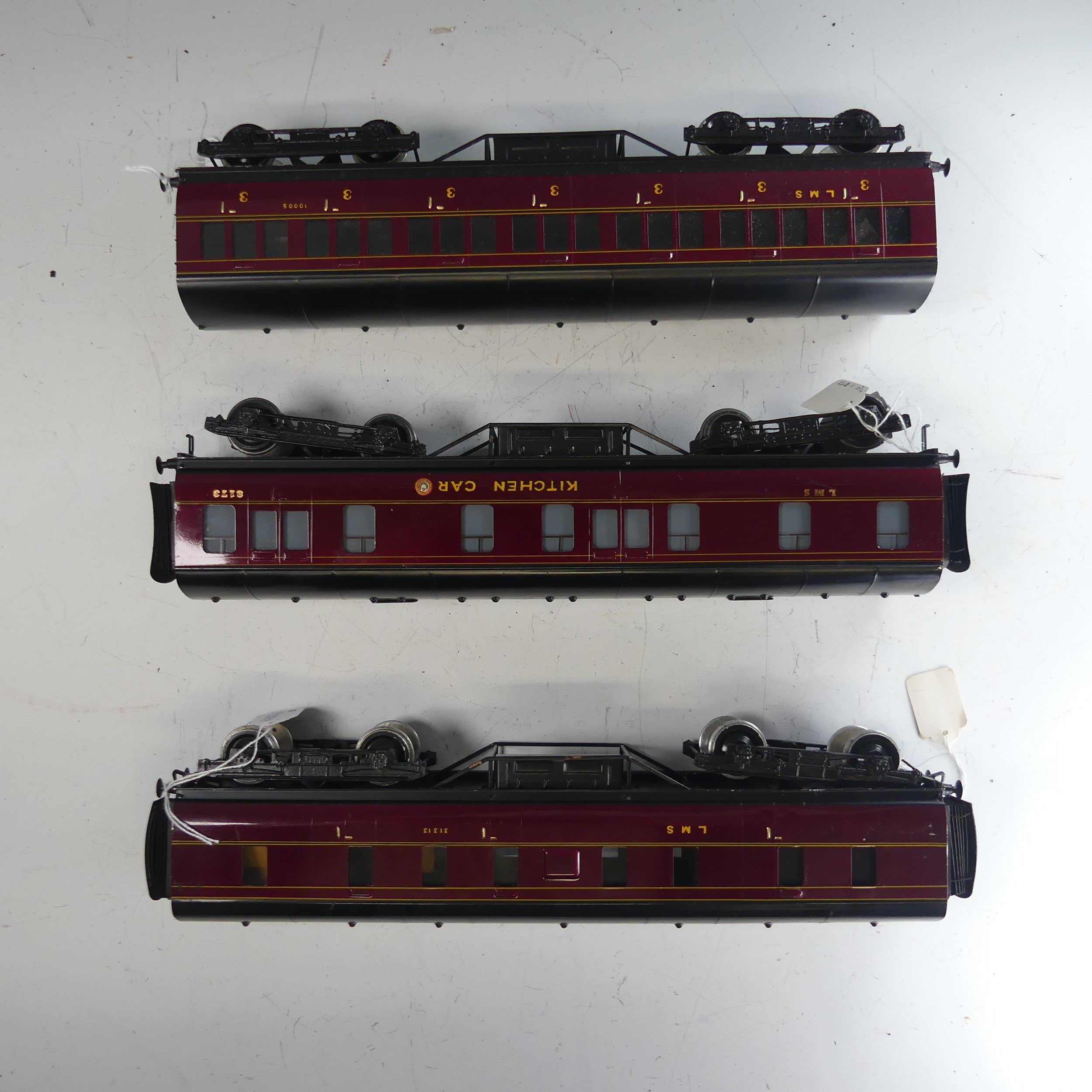 Three Exley ‘0’ gauge LMS Coaches, maroon with yellow lettering; Kitchen Car No.8173; Passenger - Image 3 of 4