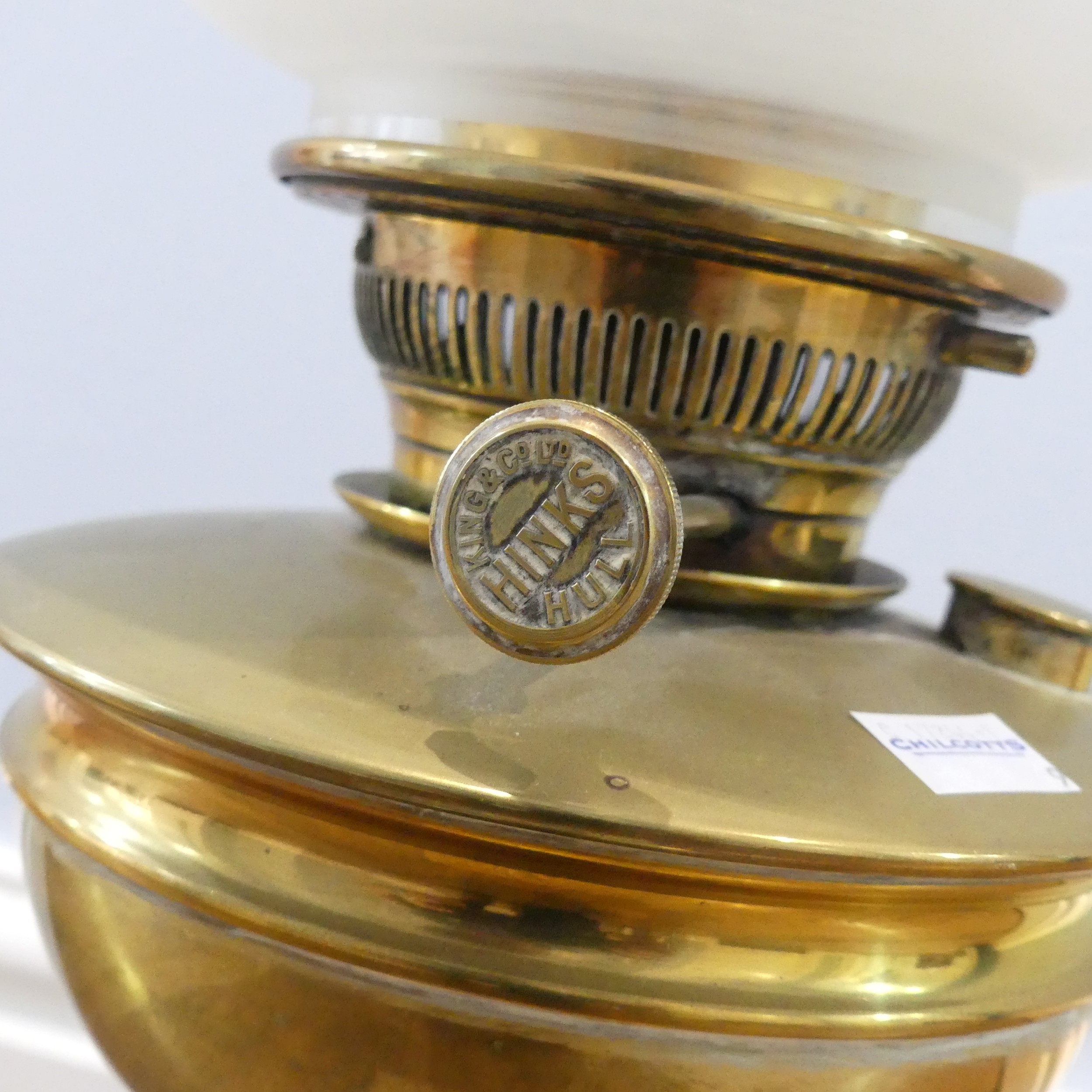 A Victorian brass Oil Lamp, stamped 'King & co, Hinks Hull', with etched glass shade and funnel, H - Image 4 of 4