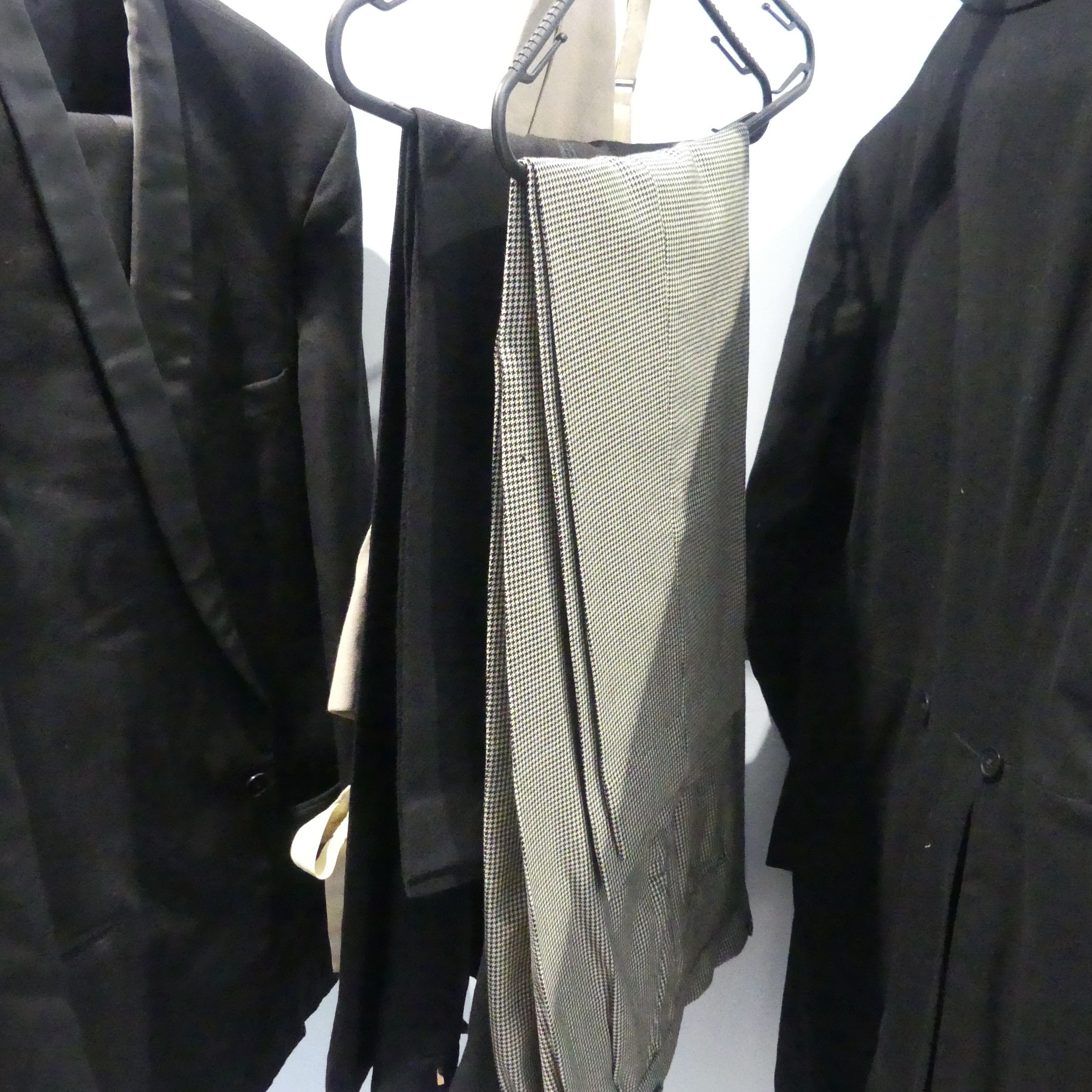 Bespoke Tailoring: early and mid 20th century Men's formal Evening Dress, including three tailcoats, - Image 5 of 6