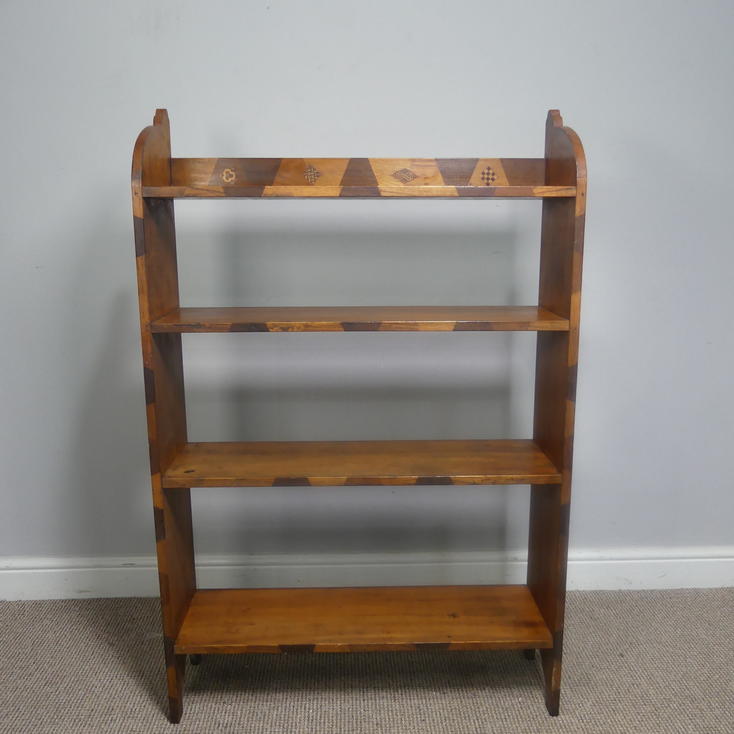 An Arts and Crafts oak open Bookcase, of pegged construction, with small marquetry patchwork, W 67.5 - Bild 2 aus 15