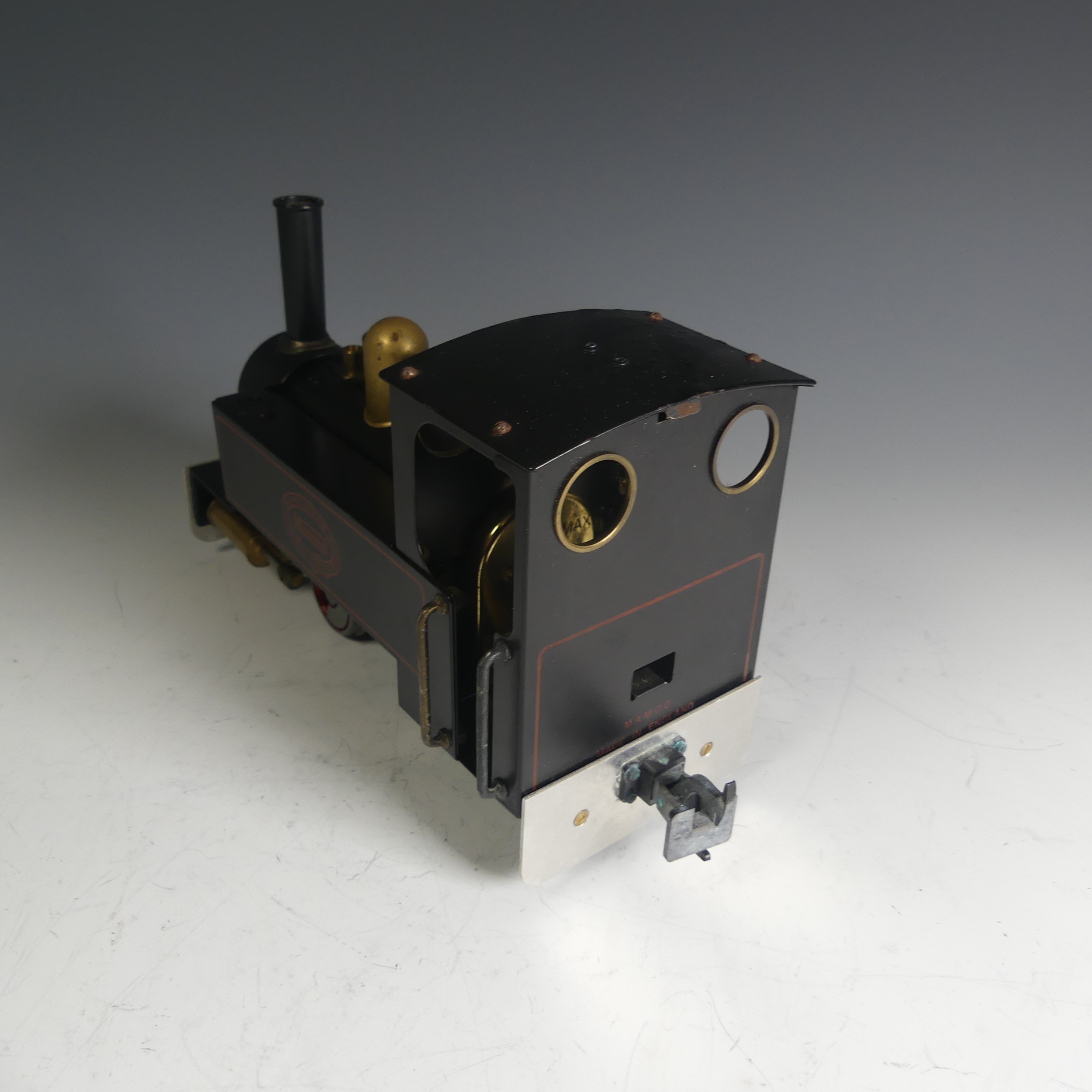 Mamod, 0 gauge, Live Steam, 0-4-0 Tank Locomotive, finished in black, with alterations to buffers - Image 4 of 4