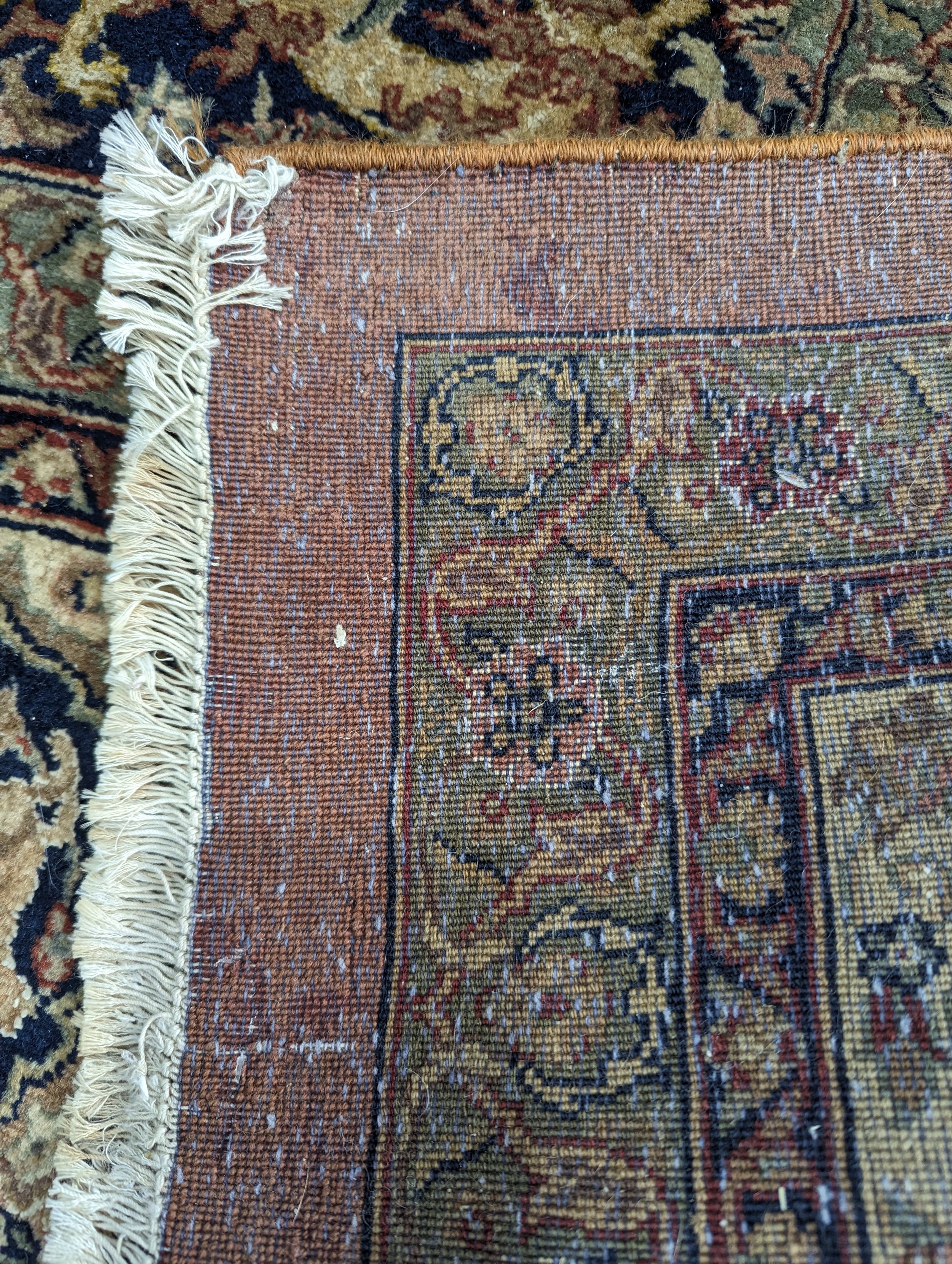 Tribal Rugs; a fine hand-knotted Persian Isfahan rug, wool pile on cotton base, buff ground woven - Image 4 of 5