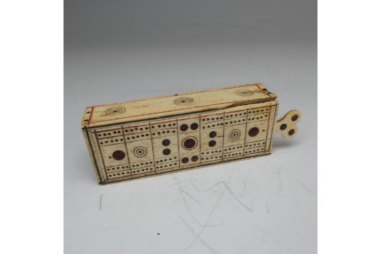 An early 19th century French Prisoner of War carved bone Games Box, the sliding cover pierced for - Image 4 of 5