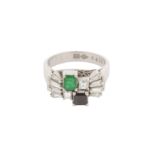 AN EMERALD, SAPPHIRE AND DIAMOND RING