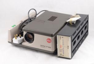 Leica Pradovit P153 35mm Slide Projector.
