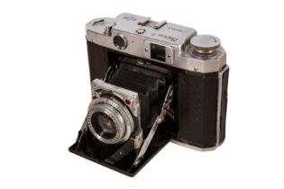 A Mamiya 6 Folder Rangefinder Camera (Made In Occupied Japan)