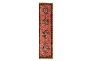 AN ANTIQUE SERAB RUNNER, NORTH-WEST PERSIA