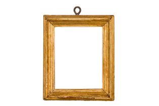 AN ITALIAN 18TH CENTURY GILDED MOULDING FRAME