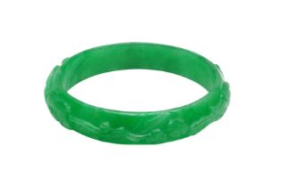 A JADE BANGLE