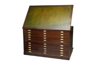 A MAHOGANY PLAN CHEST WITH A GREEN TOOLED LEATHER SKIVER, EARLY 20TH CENTURY