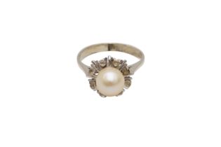 A PEARL RING