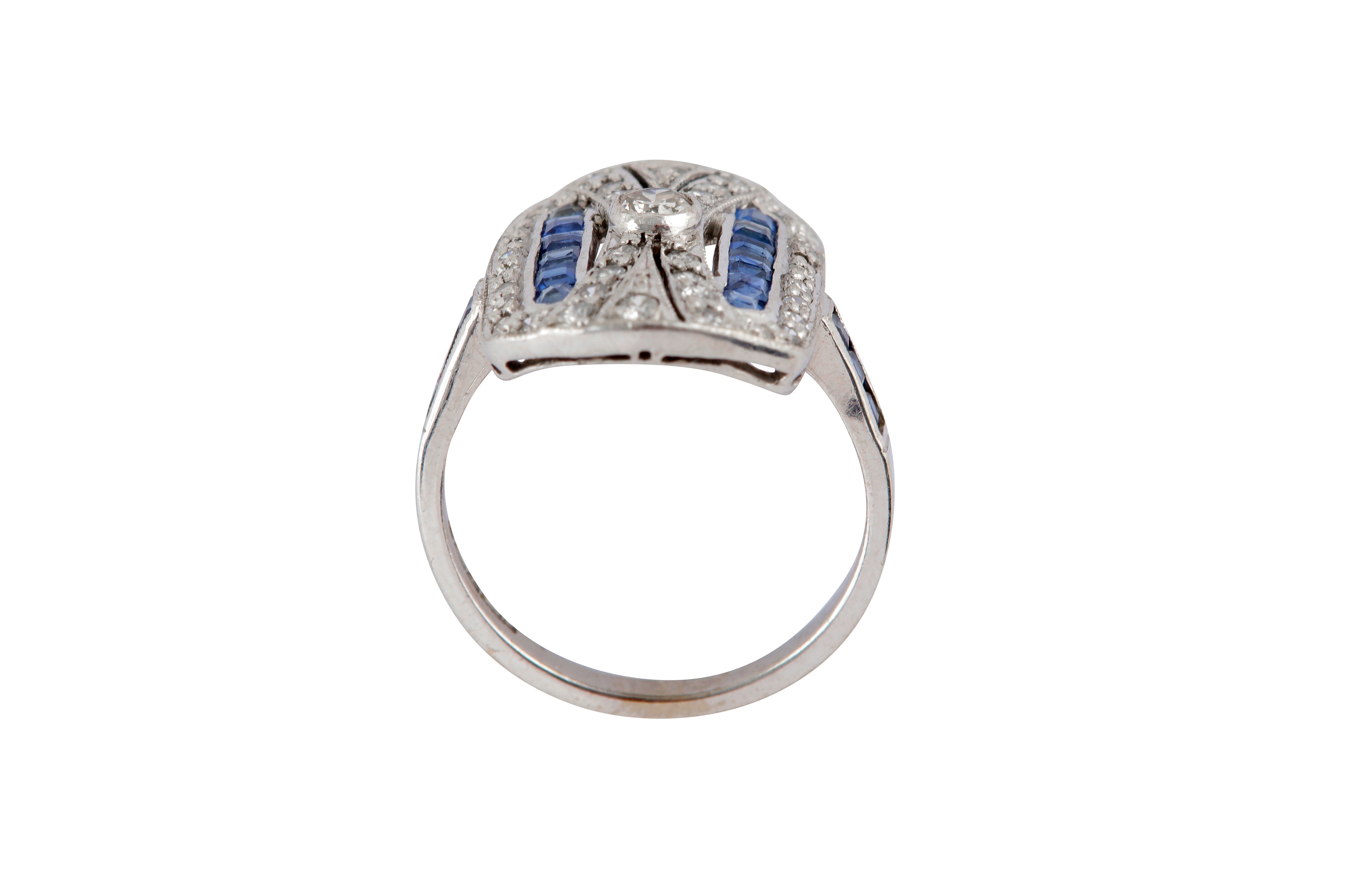 A SAPPHIRE AND DIAMOND GEOMETRIC RING - Image 4 of 4