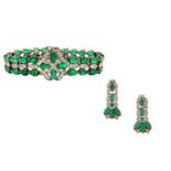 AN EMERALD AND DIAMOND BRACELET AND EARRING SUITE