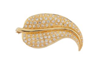 A DIAMOND LEAF BROOCH