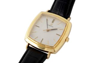 OMEGA. AN 18CT GOLD CASED WRISTWATCH