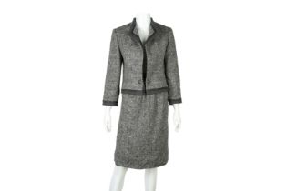 Louis Feraud Grey Wool Tweed Skirt Suit - Size 10