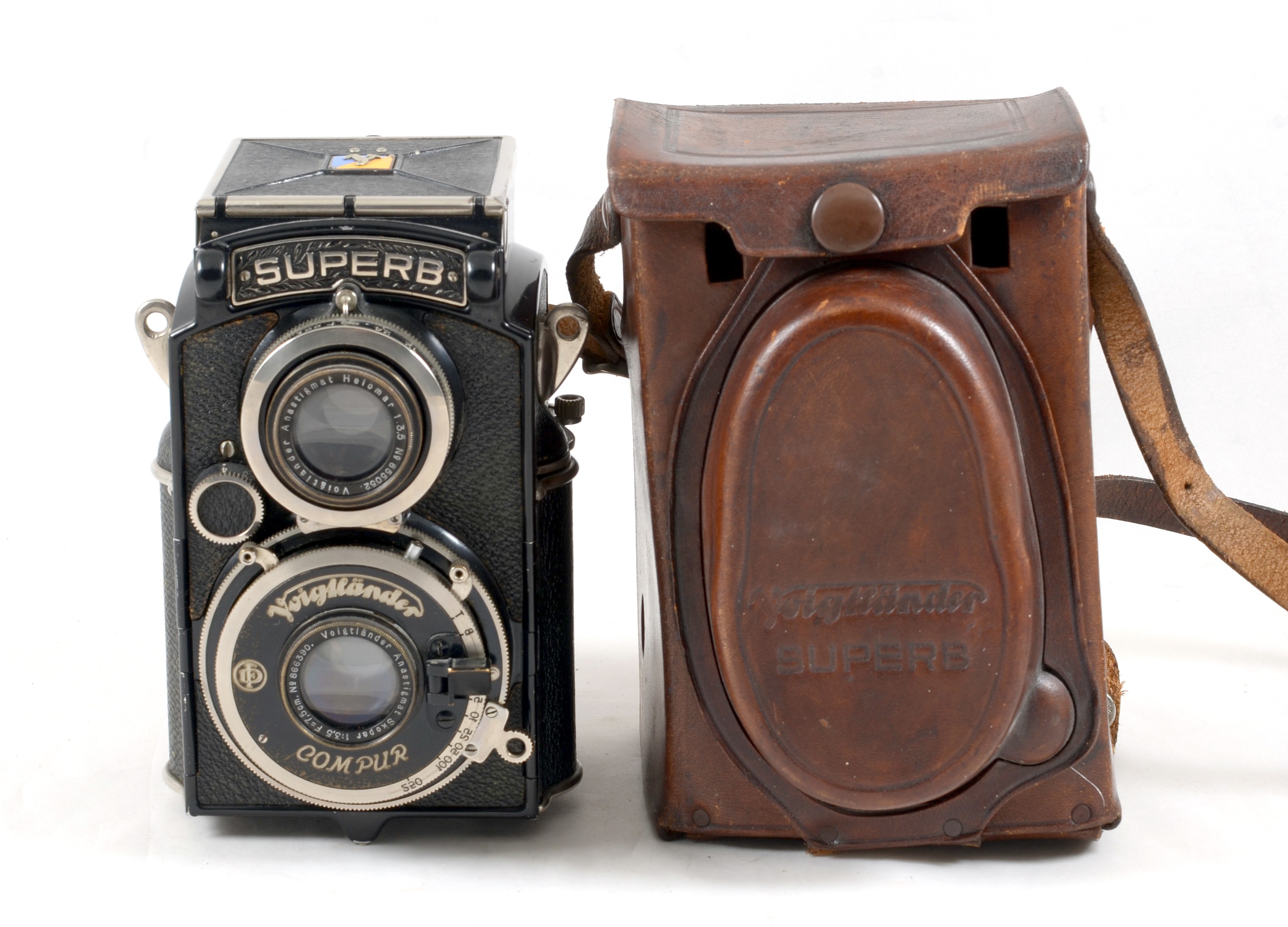 Voigtlander Superb 120 TLR Camera.