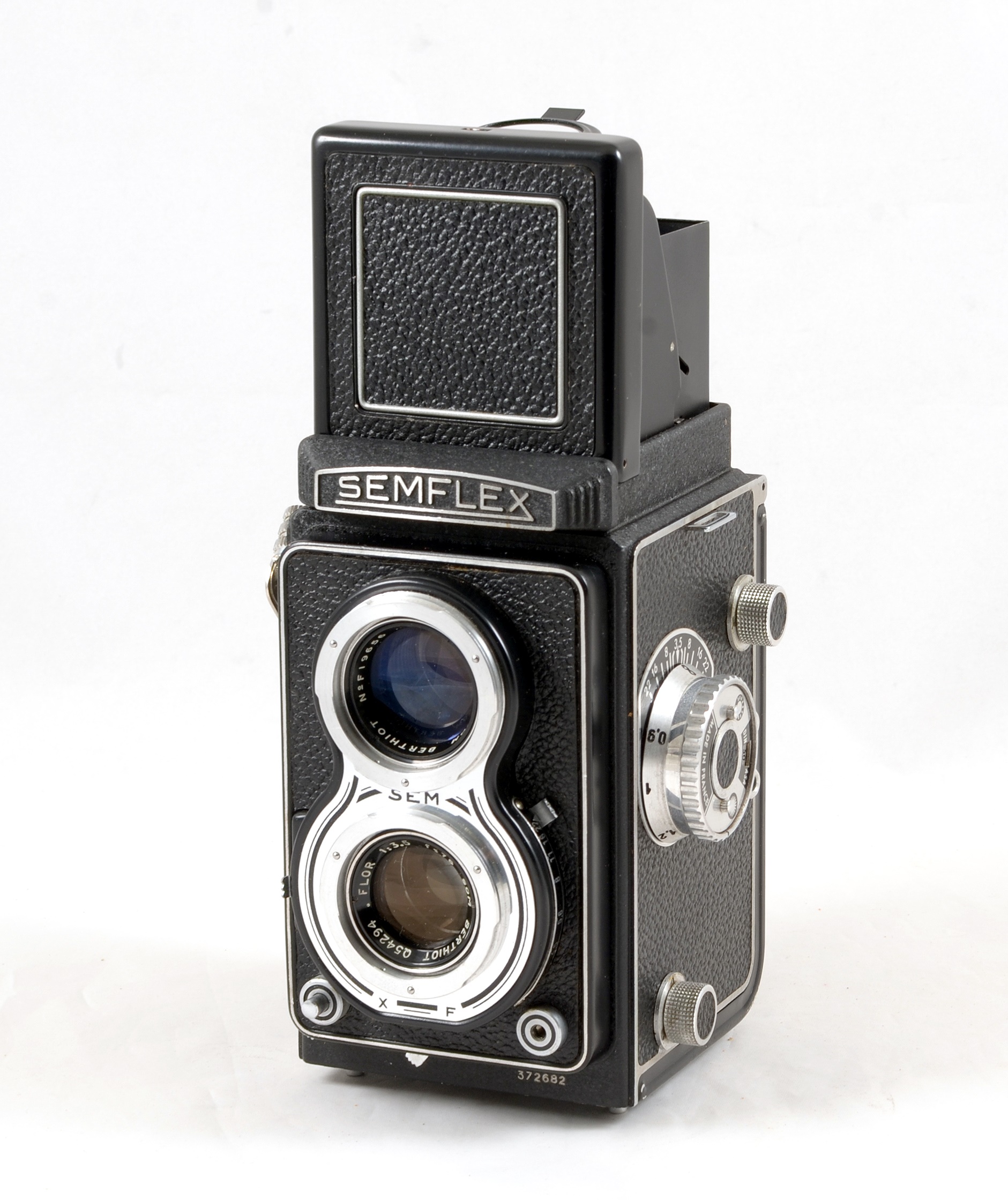 An Extensive Semflex 120 TLR Outfit. - Image 4 of 10